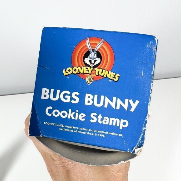 Looney Tunes Bugs Bunny Cookie Stamp Christmas Tree Santa Suit Animated Rabbit - Picture 11 of 12